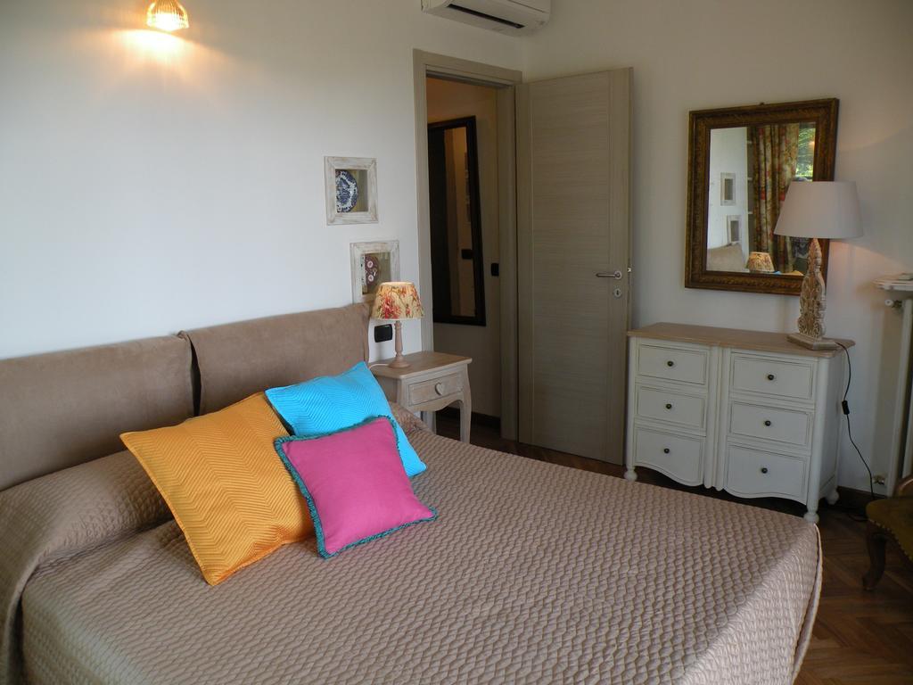 Villa Paradiso Apartment シルミオーネ エクステリア 写真