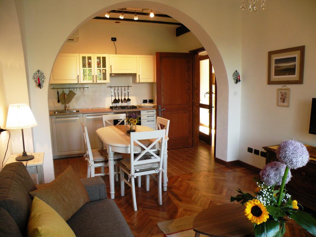 Villa Paradiso Apartment シルミオーネ エクステリア 写真