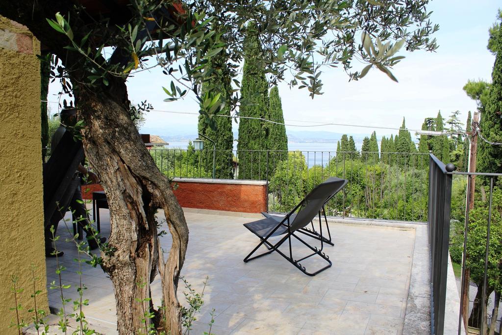 Villa Paradiso Apartment シルミオーネ エクステリア 写真