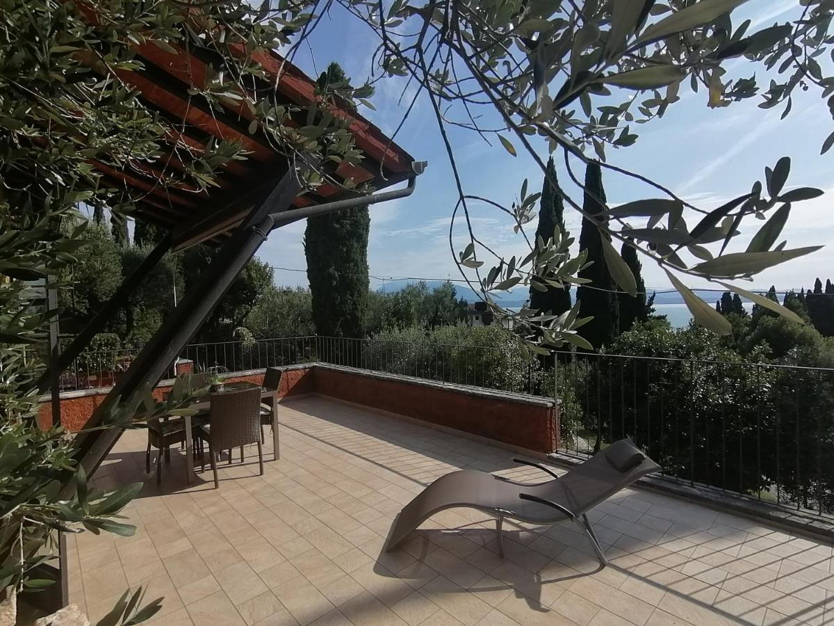 Villa Paradiso Apartment シルミオーネ エクステリア 写真