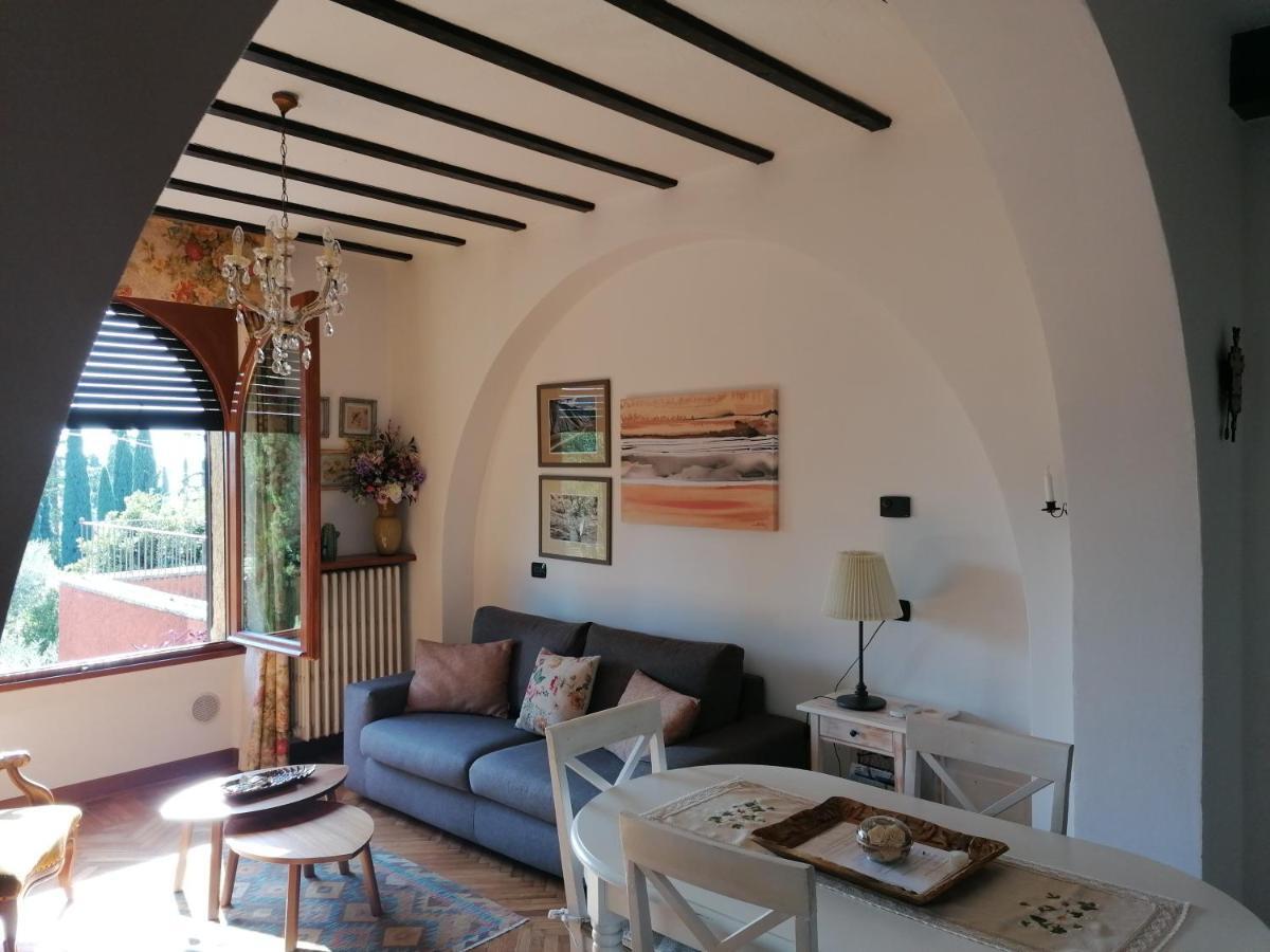 Villa Paradiso Apartment シルミオーネ エクステリア 写真