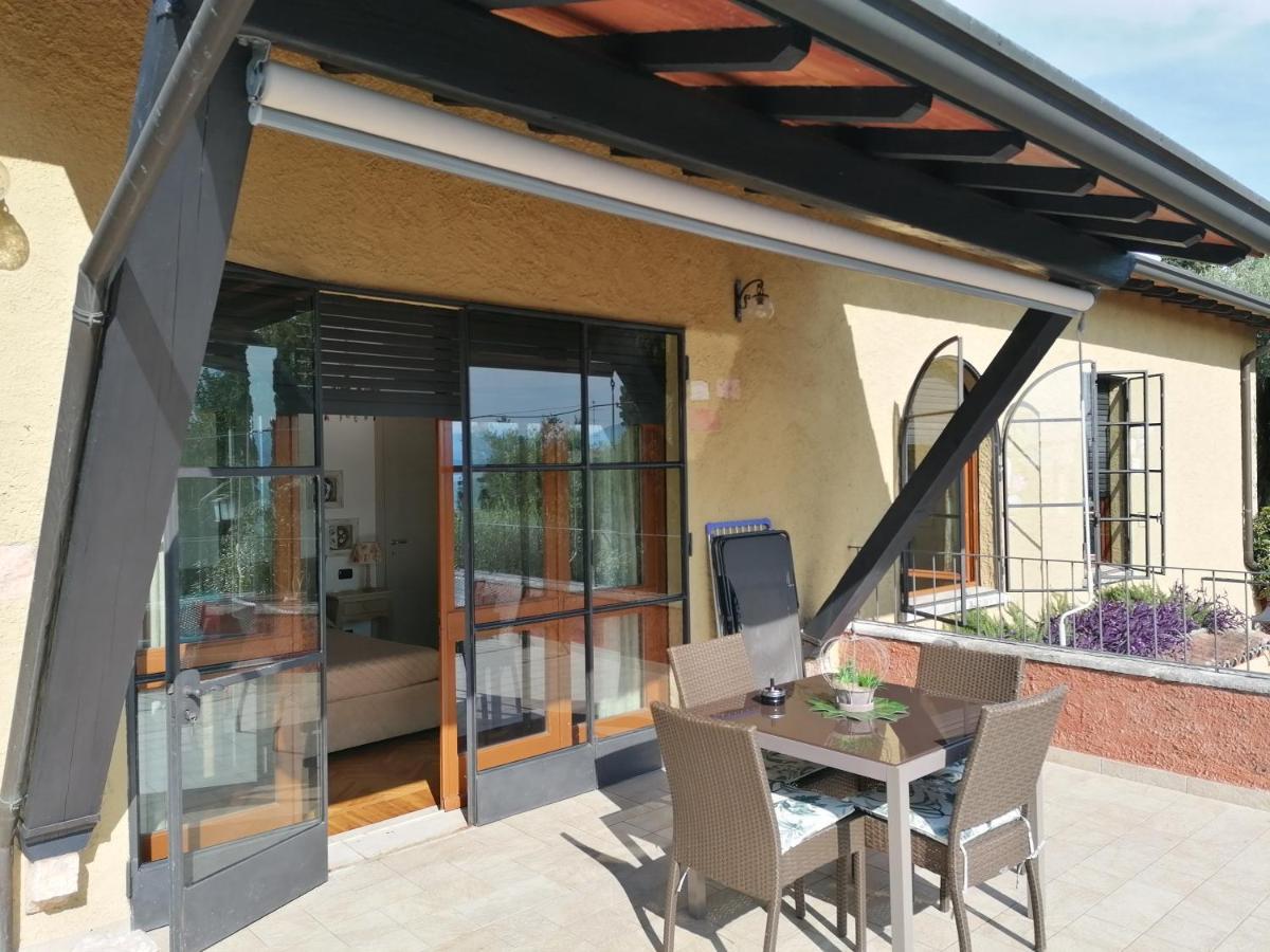 Villa Paradiso Apartment シルミオーネ エクステリア 写真
